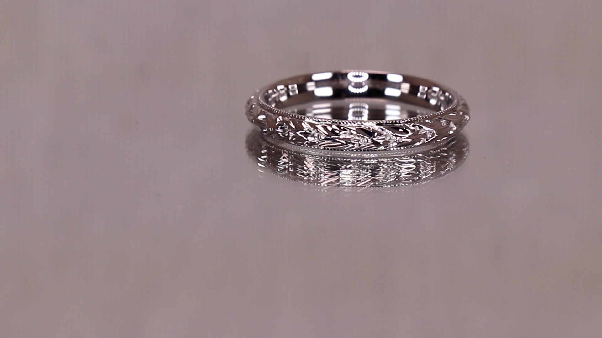 4mm kalem işlemeli alyans