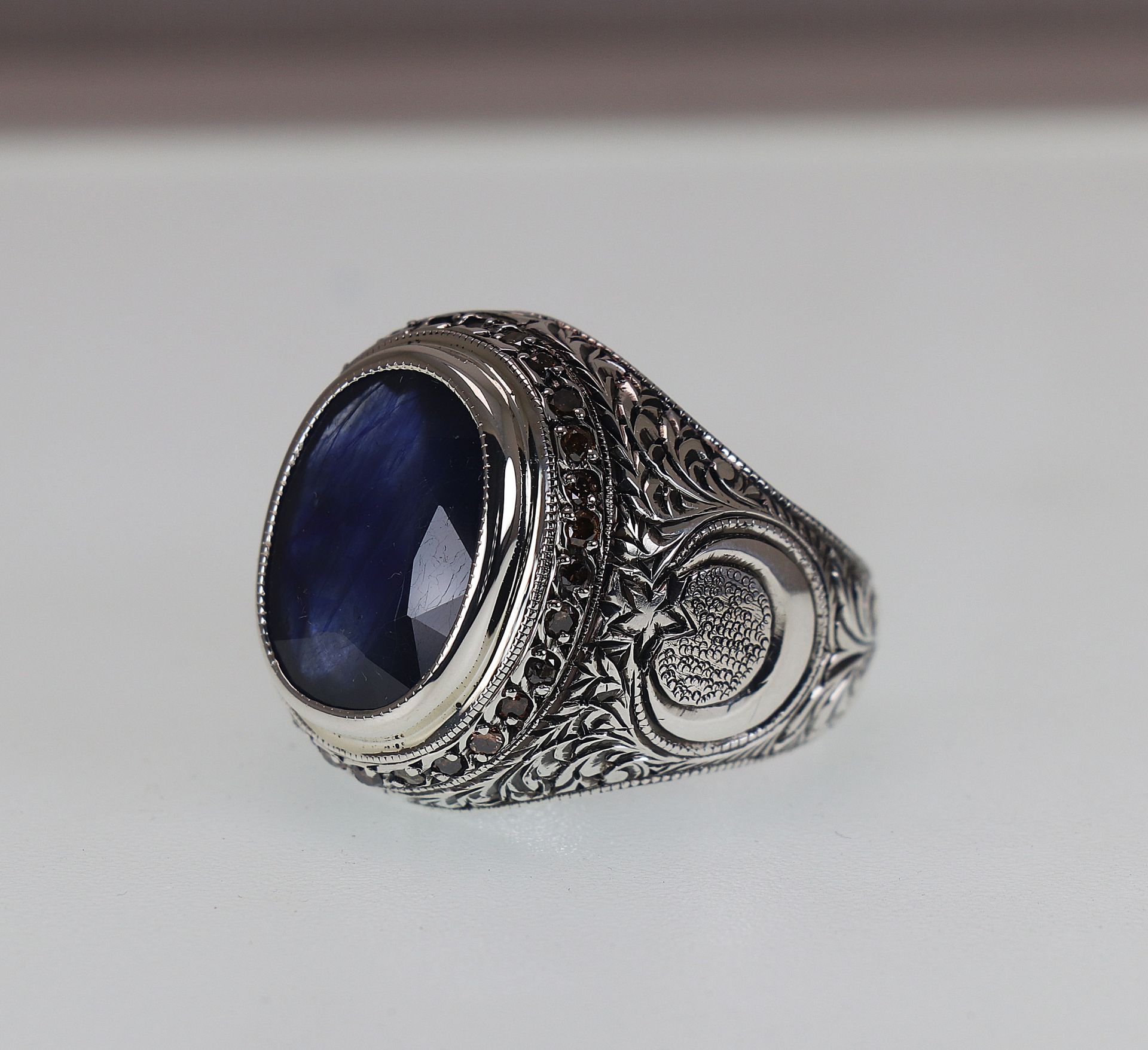 Sapphire ve Pırlanta taşlı Ay yıldızlı yüzük safir