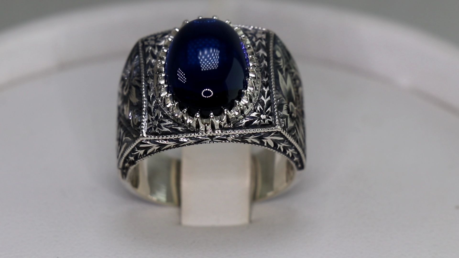 korundum Safir taşlı yüzük